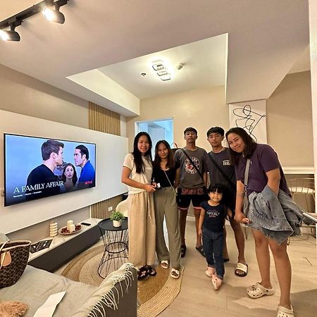 Azure Urban Resort Residence R&C - Paranaque Манила Экстерьер фото